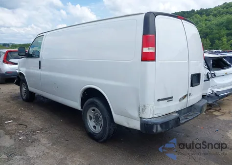 2016 Chevrolet Express G2500 z USA, uszkodzony, nr VIN 1GCWGAFFXG1290064